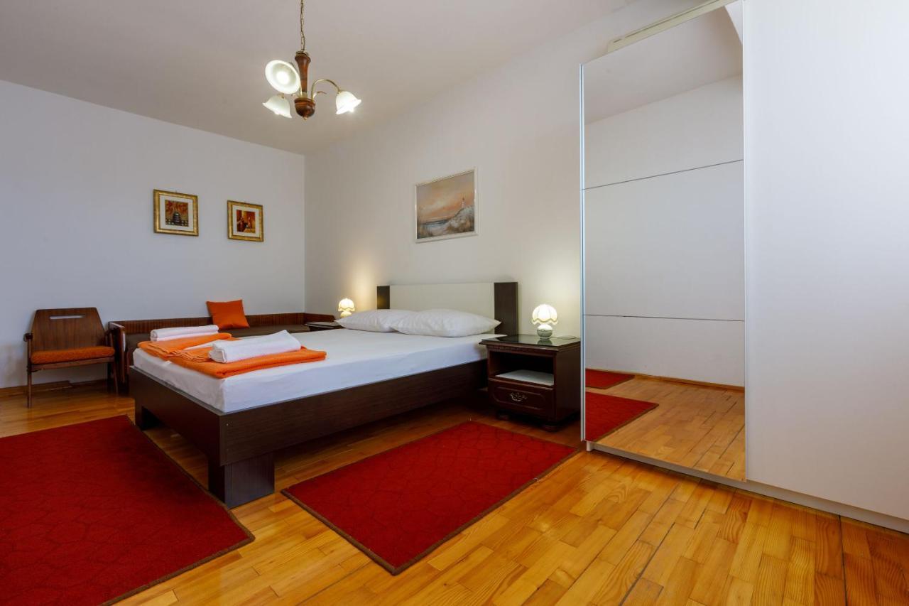 Apartments Danica Dramalj Bagian luar foto