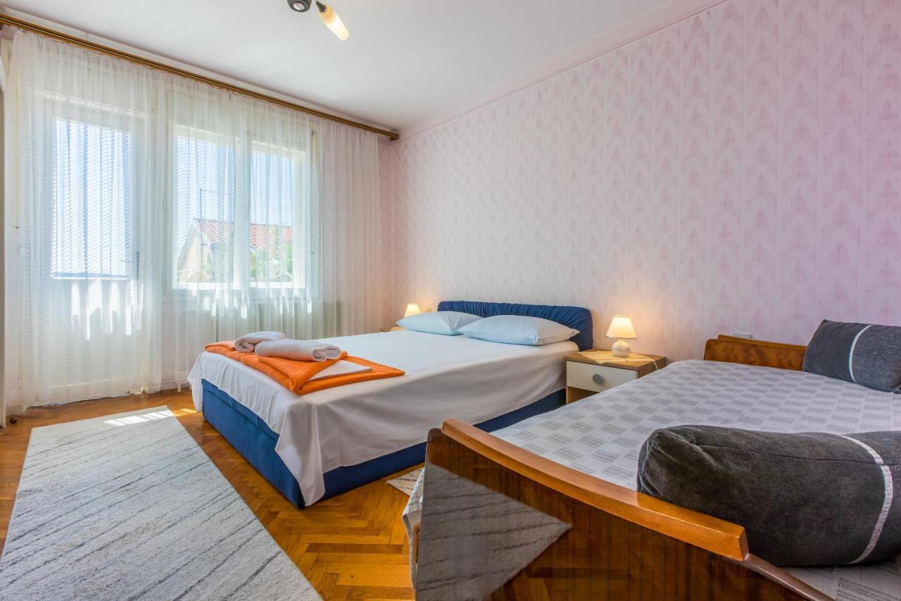 Apartments Danica Dramalj Bagian luar foto