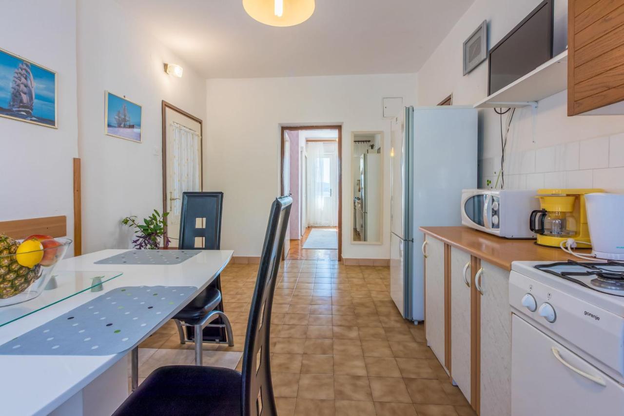 Apartments Danica Dramalj Bagian luar foto